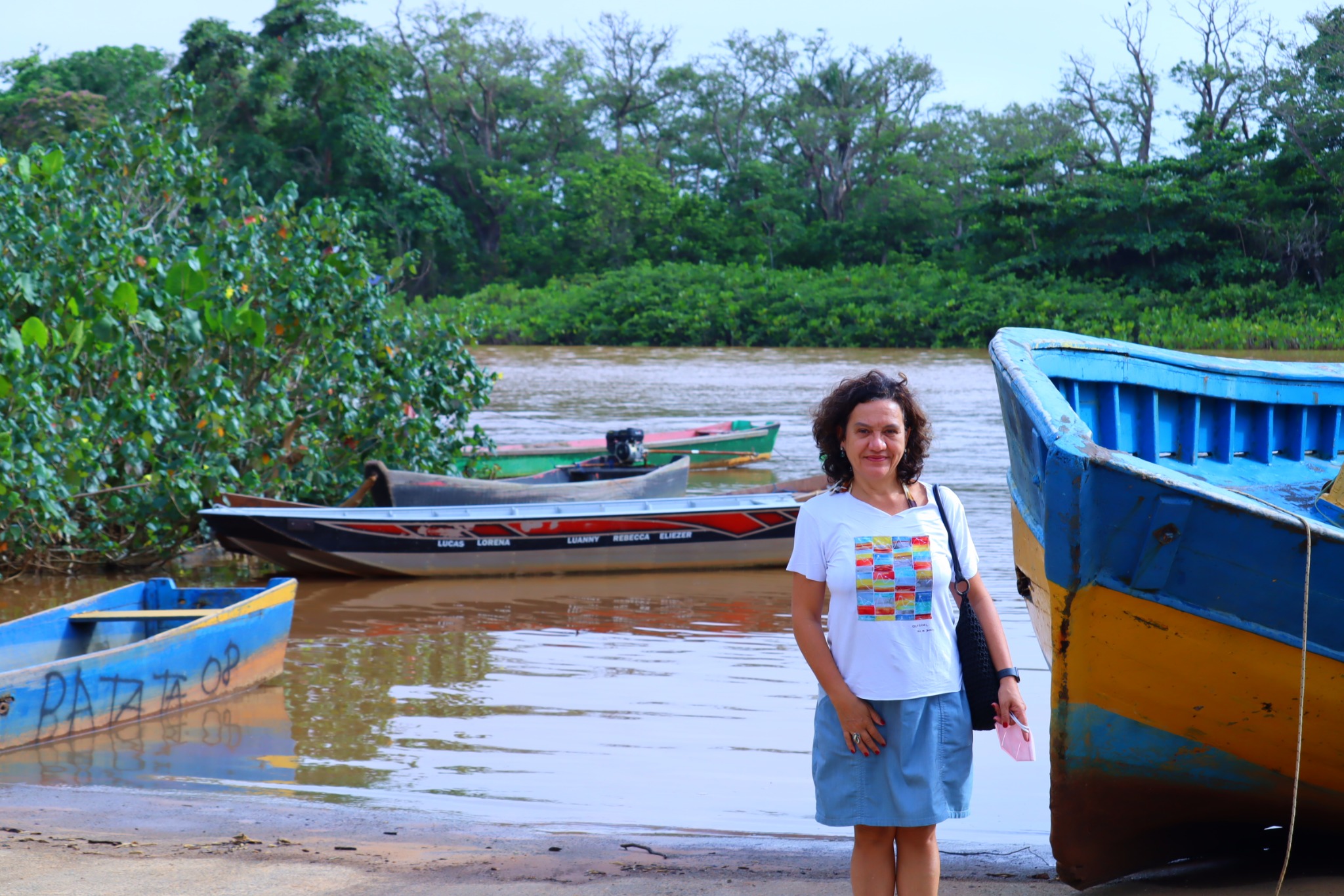 Adriana Vieira Lomar durante a pesquisa de Onda Cabocla